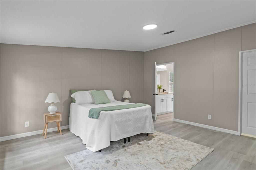 En Venta: $239,900 (3 camas, 2 baños, 1800 Pies cuadrados)