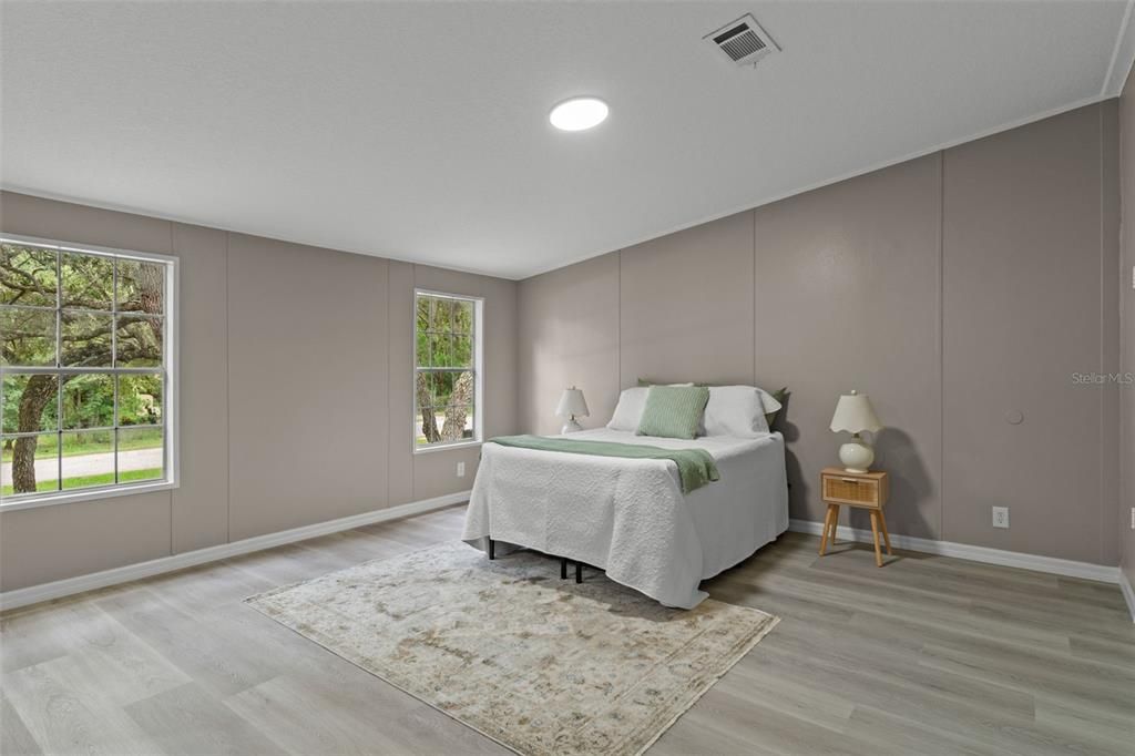 En Venta: $239,900 (3 camas, 2 baños, 1800 Pies cuadrados)