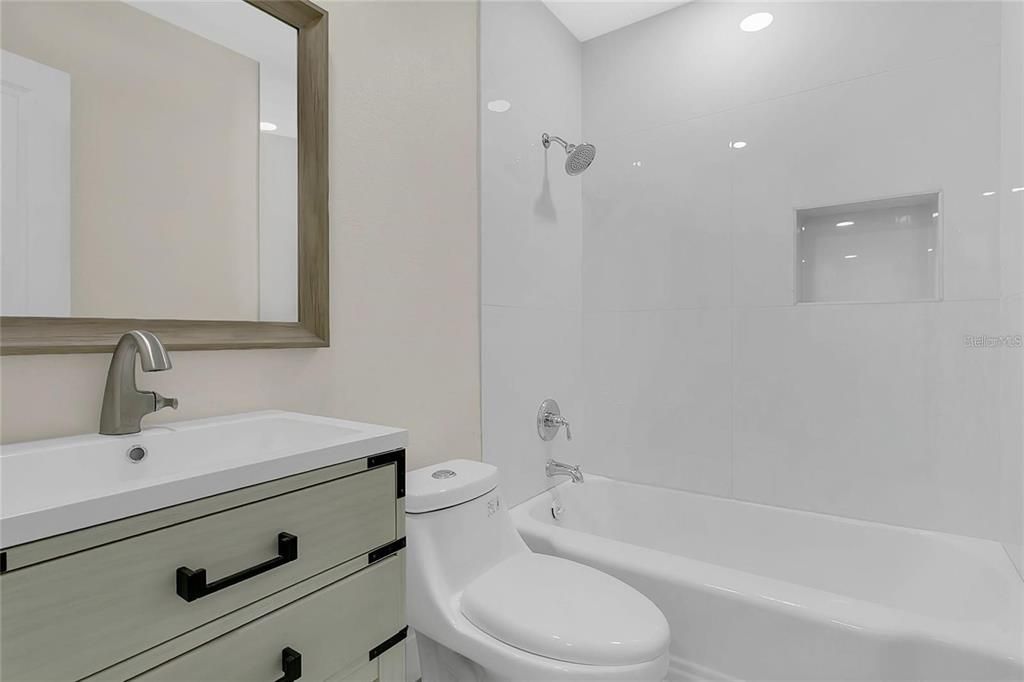 В аренду: $2,500 (5 спален, 3 ванн, 2472 Квадратных фут)
