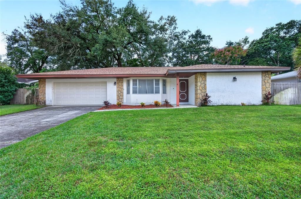 En Venta: $399,900 (3 camas, 2 baños, 1681 Pies cuadrados)