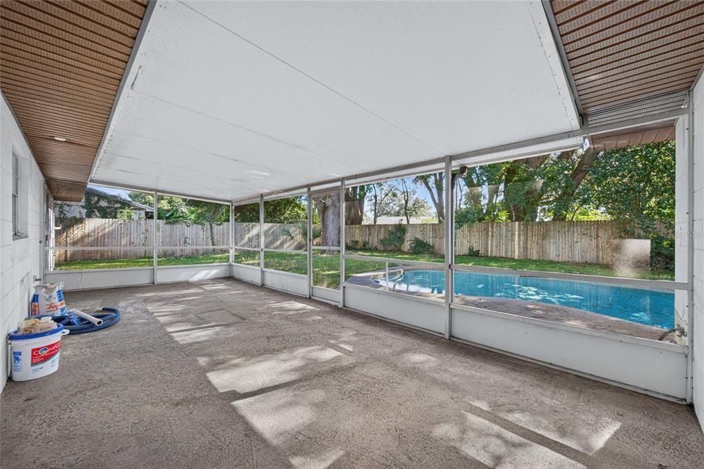 En Venta: $399,900 (3 camas, 2 baños, 1681 Pies cuadrados)