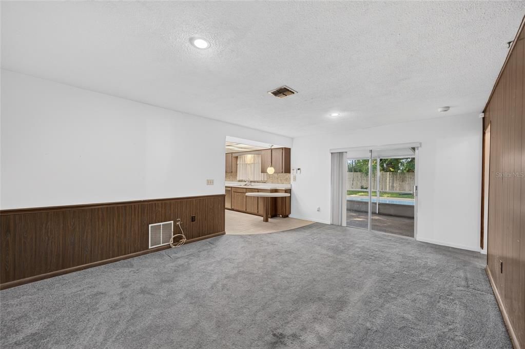 En Venta: $399,900 (3 camas, 2 baños, 1681 Pies cuadrados)