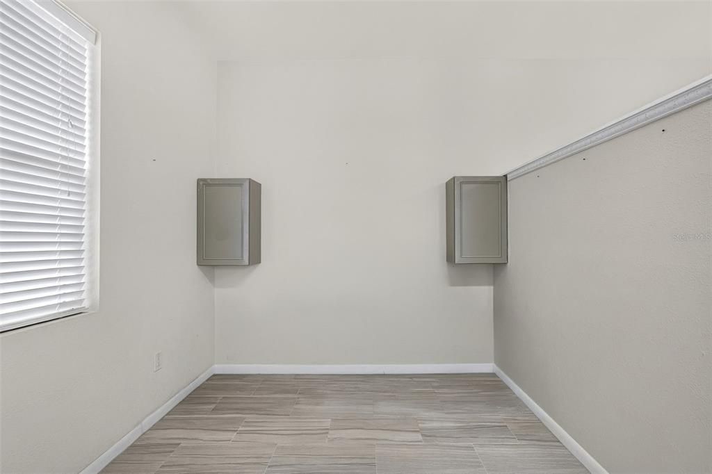 For Sale: $1,050,000 (5 beds, 3 baths, 3011 Square Feet)