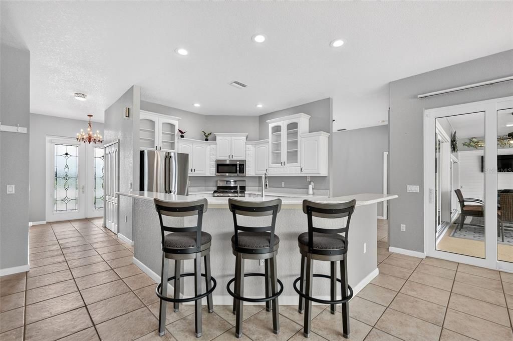 For Sale: $1,050,000 (5 beds, 3 baths, 3011 Square Feet)