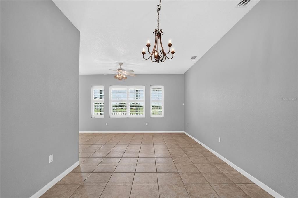For Sale: $1,050,000 (5 beds, 3 baths, 3011 Square Feet)