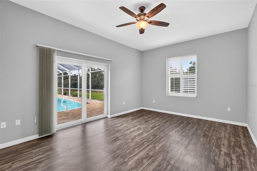 For Sale: $1,050,000 (5 beds, 3 baths, 3011 Square Feet)