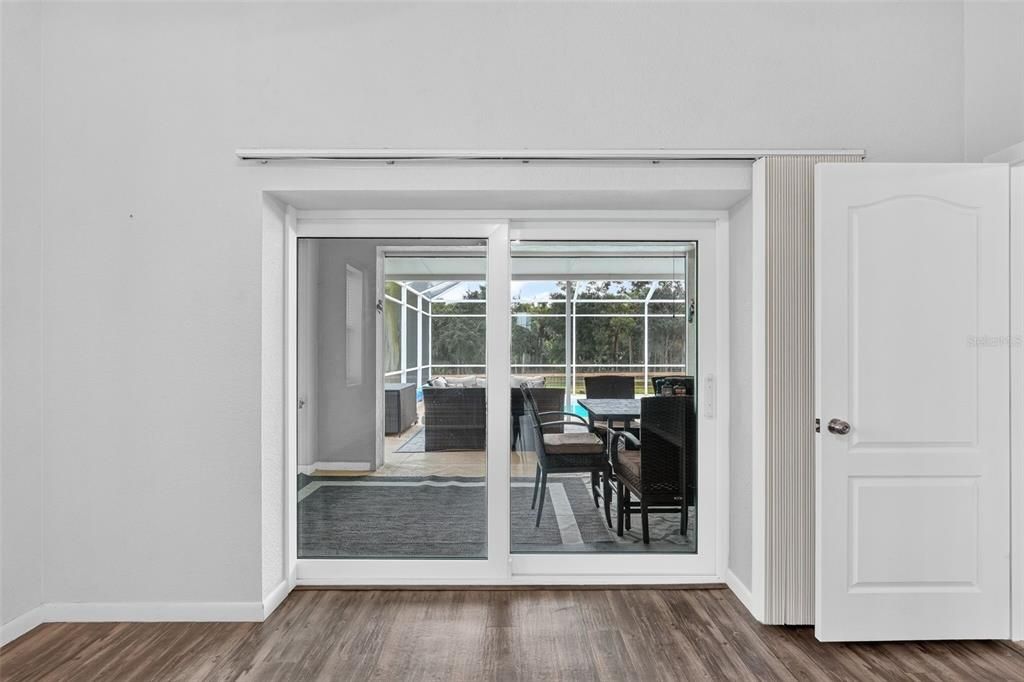 For Sale: $1,050,000 (5 beds, 3 baths, 3011 Square Feet)
