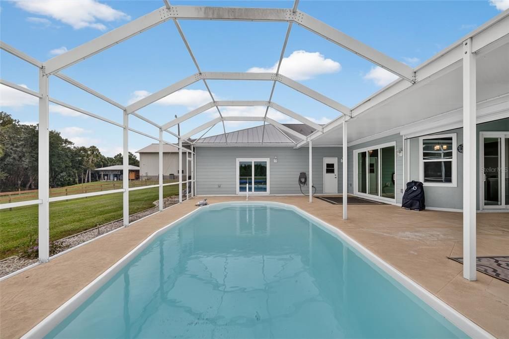 For Sale: $1,050,000 (5 beds, 3 baths, 3011 Square Feet)