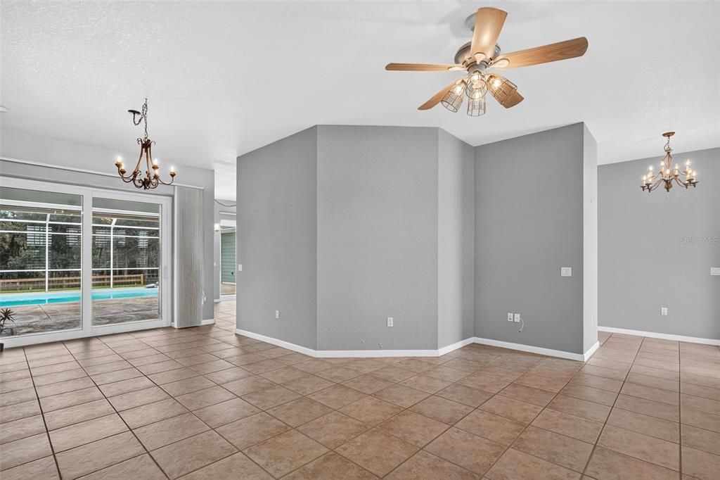 For Sale: $1,050,000 (5 beds, 3 baths, 3011 Square Feet)
