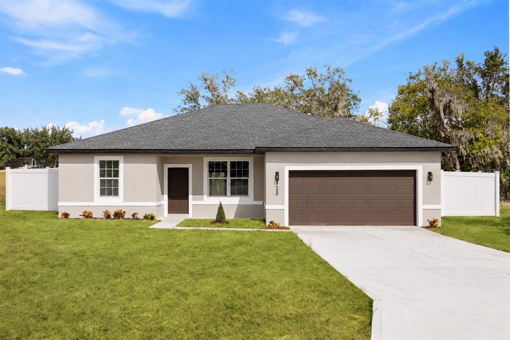 For Sale: $309,900 (4 beds, 2 baths, 1708 Square Feet)