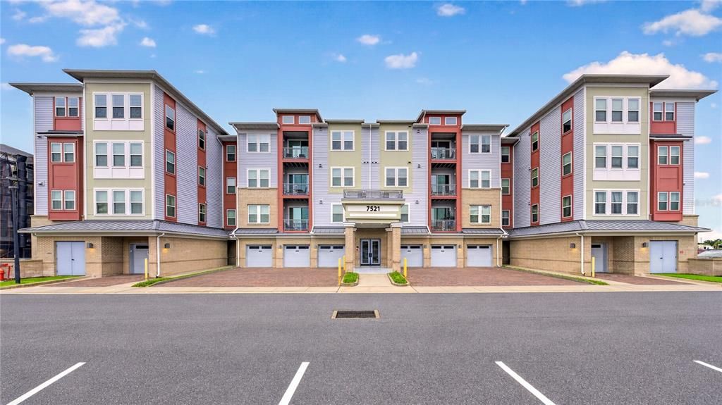 For Sale: $395,000 (2 beds, 2 baths, 1549 Square Feet)