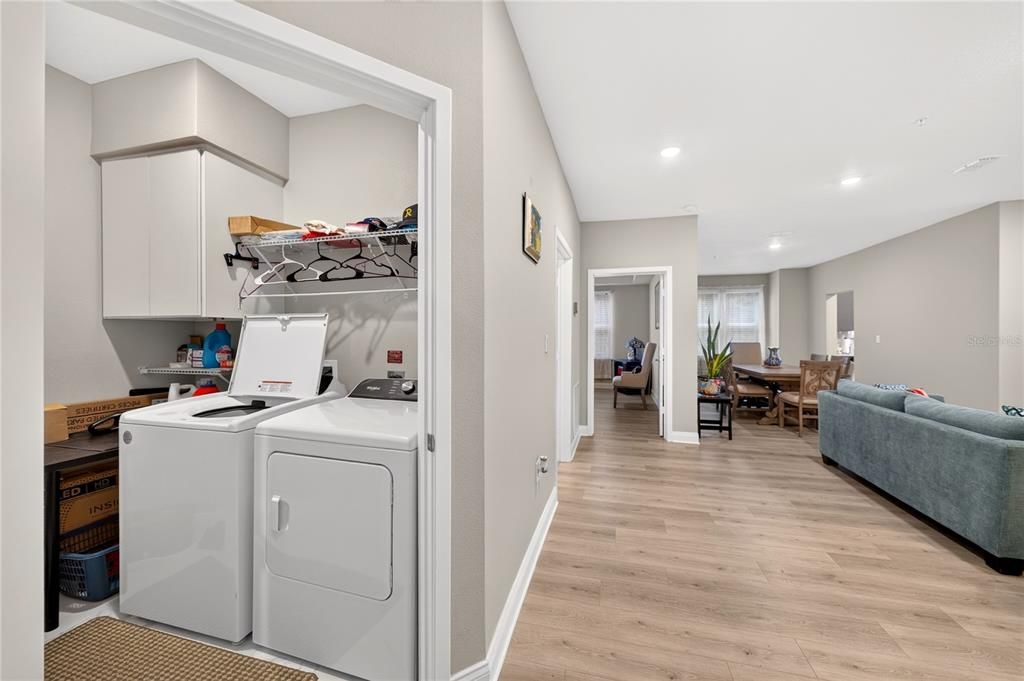 For Sale: $395,000 (2 beds, 2 baths, 1549 Square Feet)