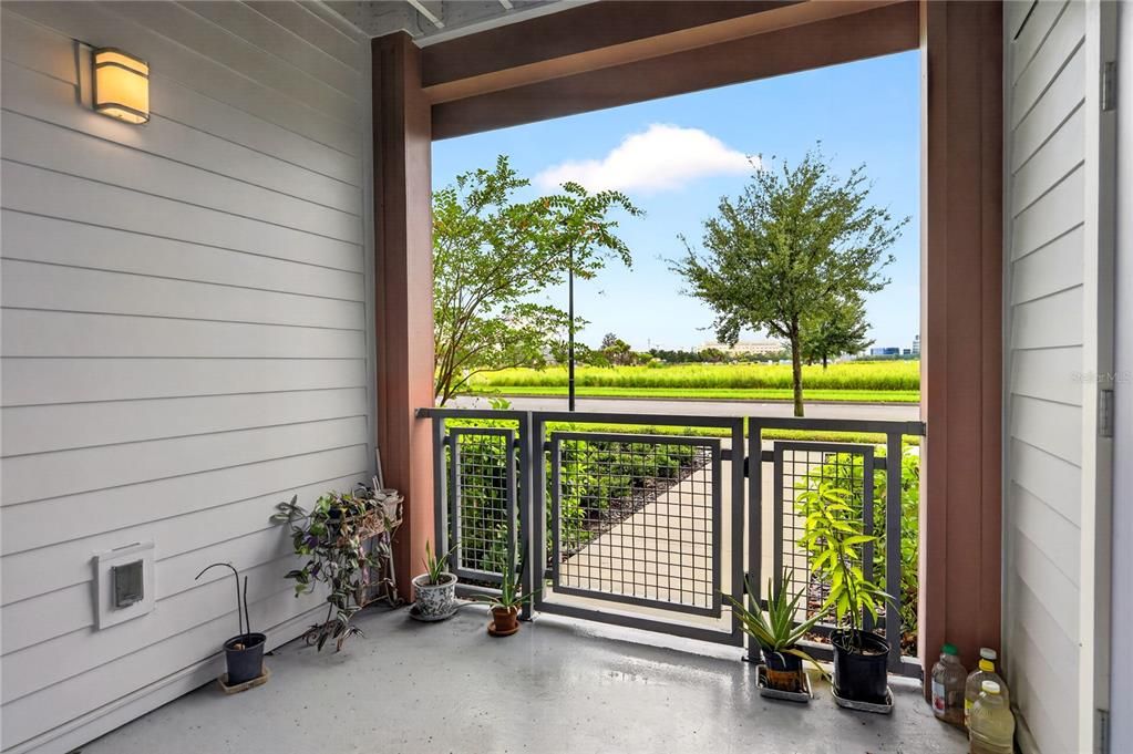 For Sale: $395,000 (2 beds, 2 baths, 1549 Square Feet)