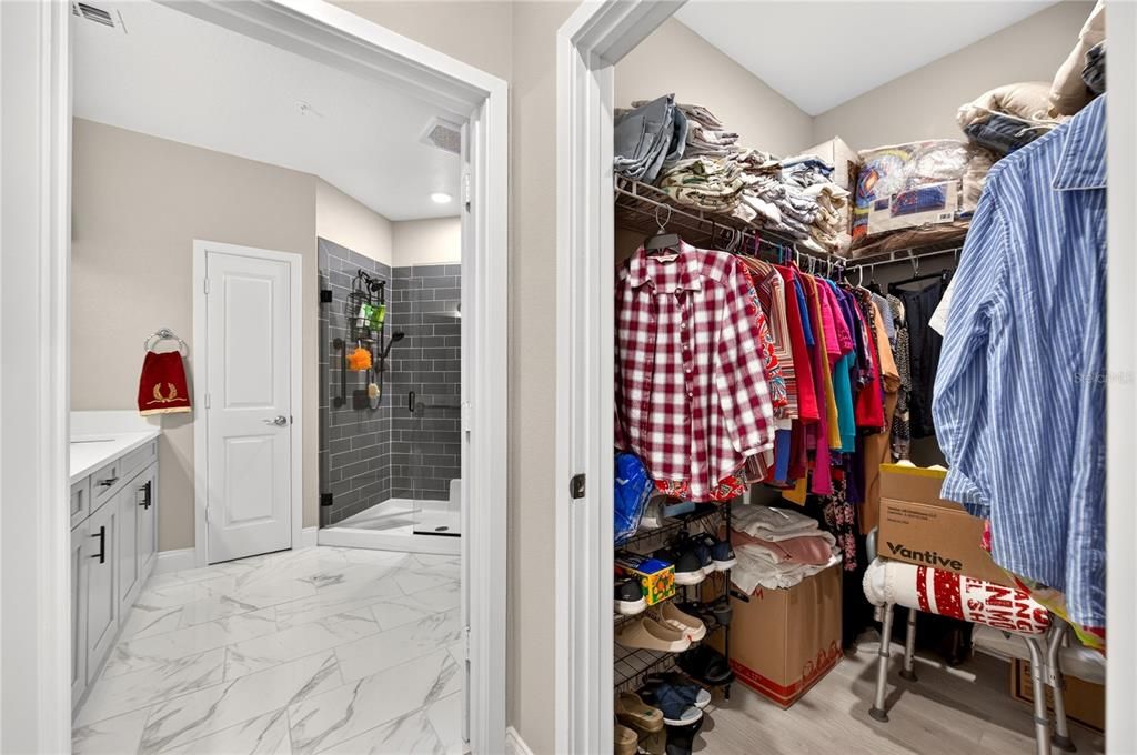 For Sale: $395,000 (2 beds, 2 baths, 1549 Square Feet)
