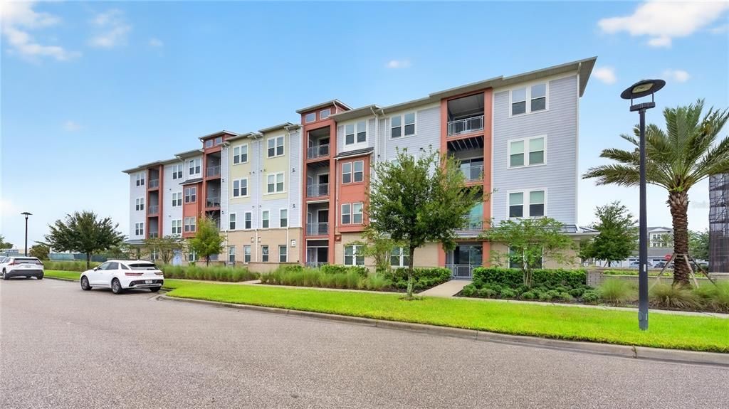 For Sale: $395,000 (2 beds, 2 baths, 1549 Square Feet)