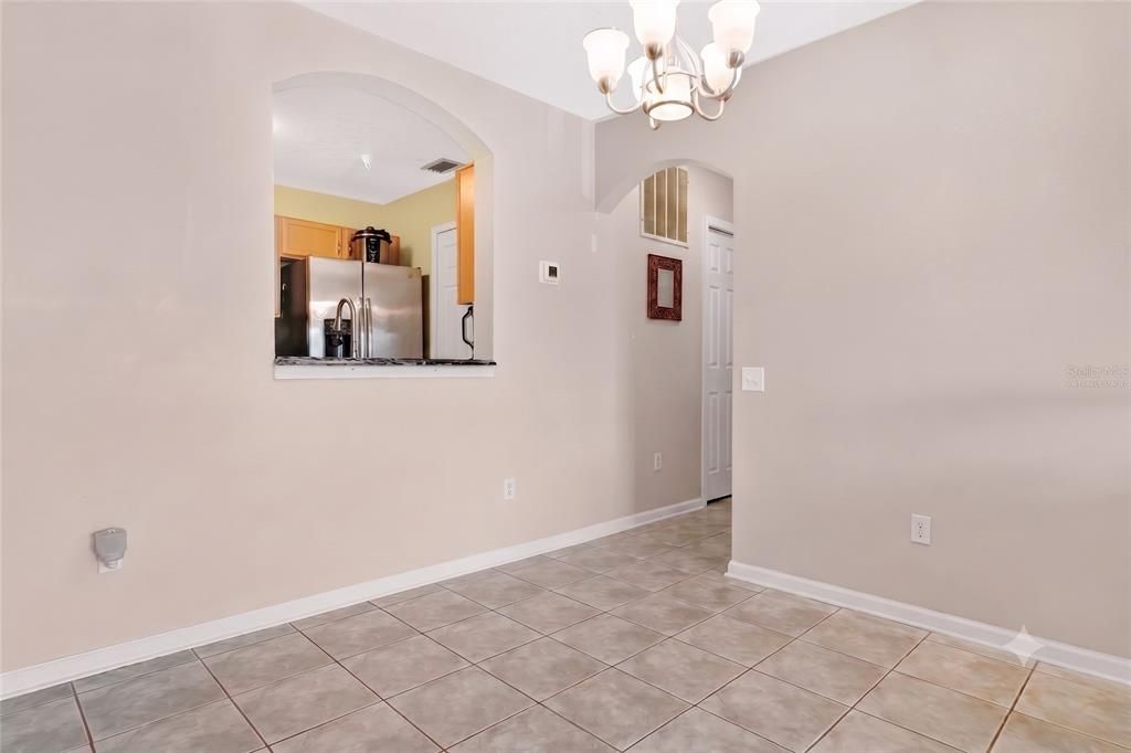 For Rent: $1,900 (3 beds, 2 baths, 1364 Square Feet)