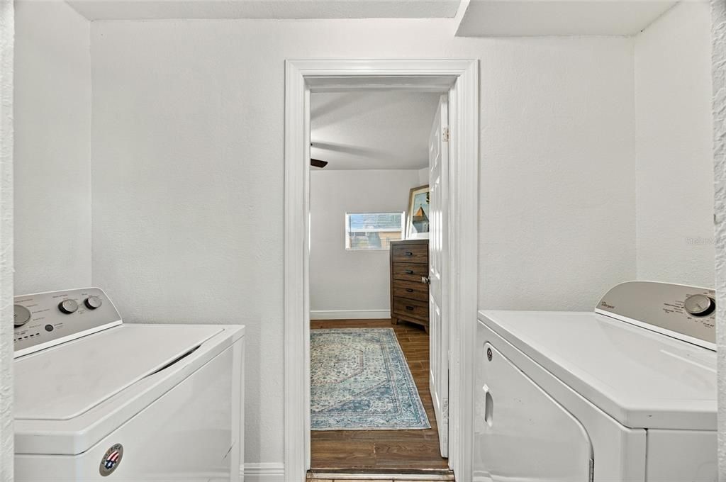 For Sale: $258,000 (3 beds, 2 baths, 1062 Square Feet)