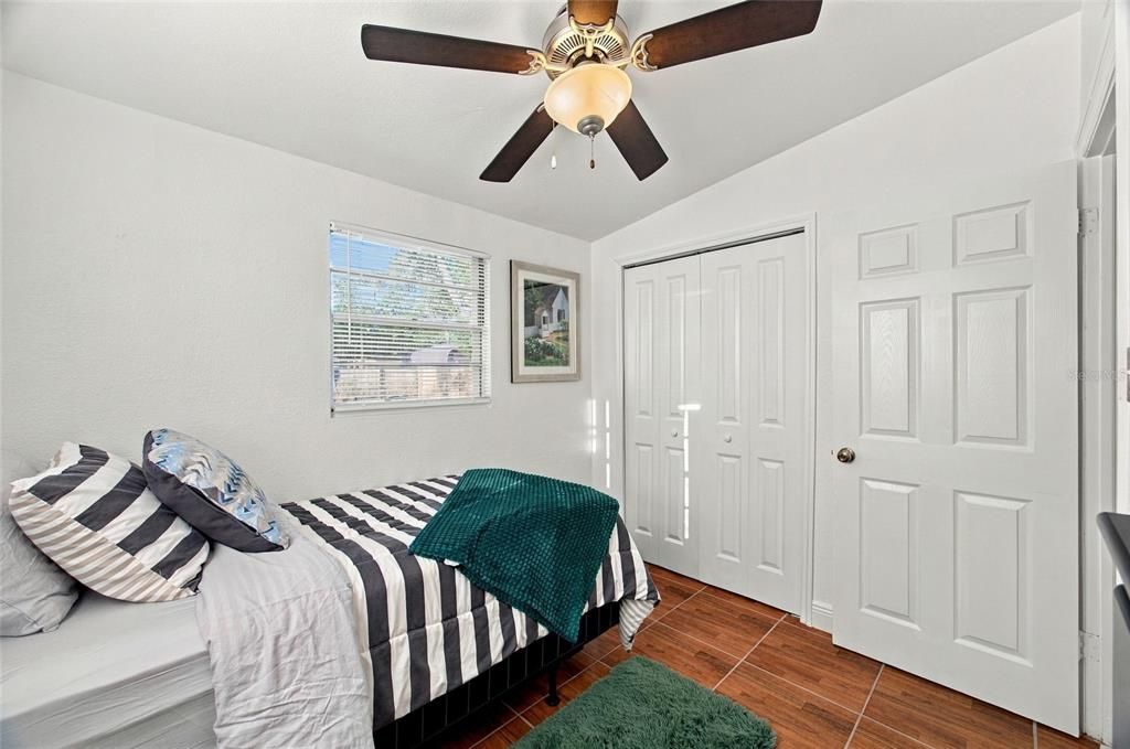 For Sale: $258,000 (3 beds, 2 baths, 1062 Square Feet)