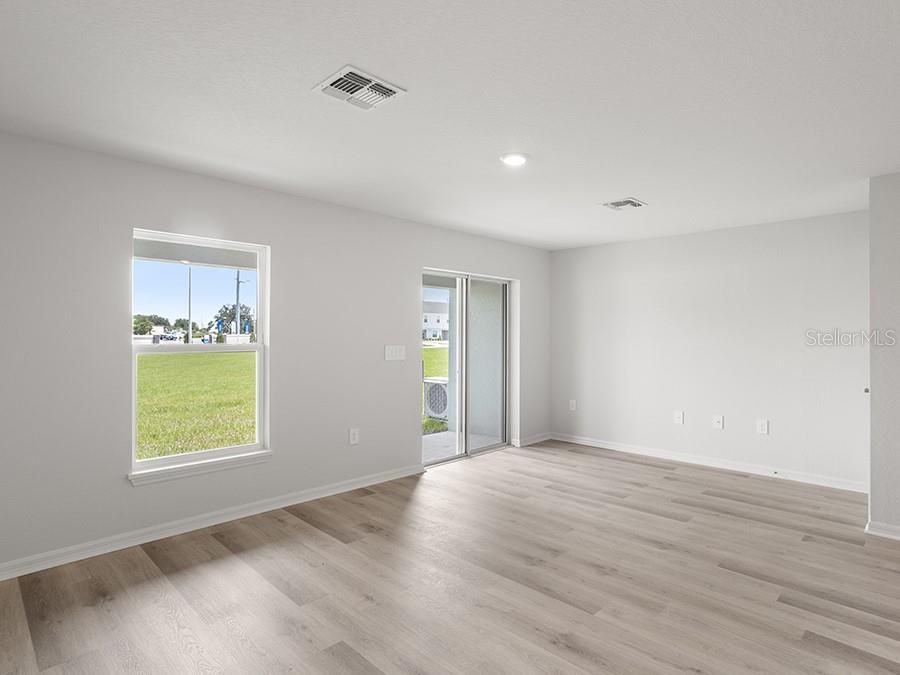 For Sale: $239,900 (3 beds, 2 baths, 1544 Square Feet)