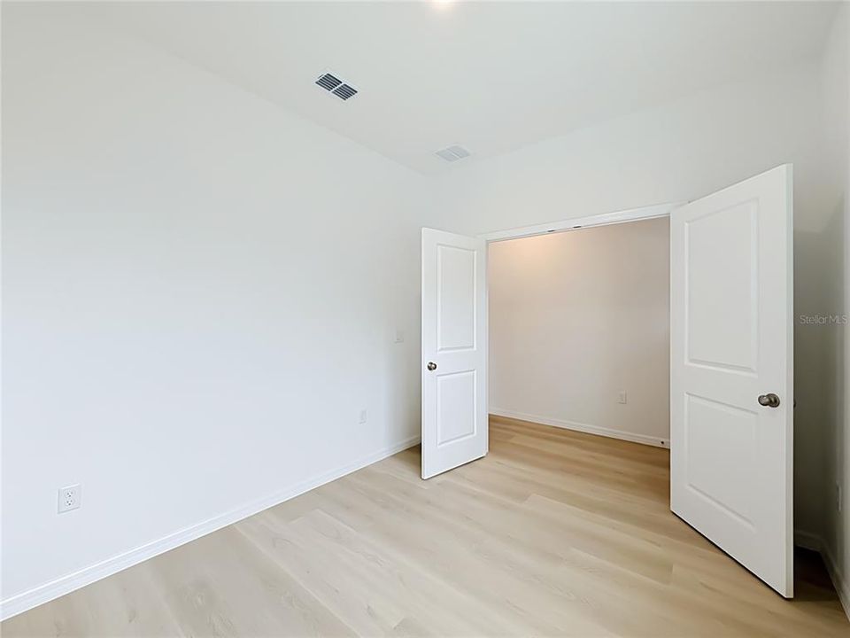 На продажу: $359,000 (3 спален, 2 ванн, 1702 Квадратных фут)