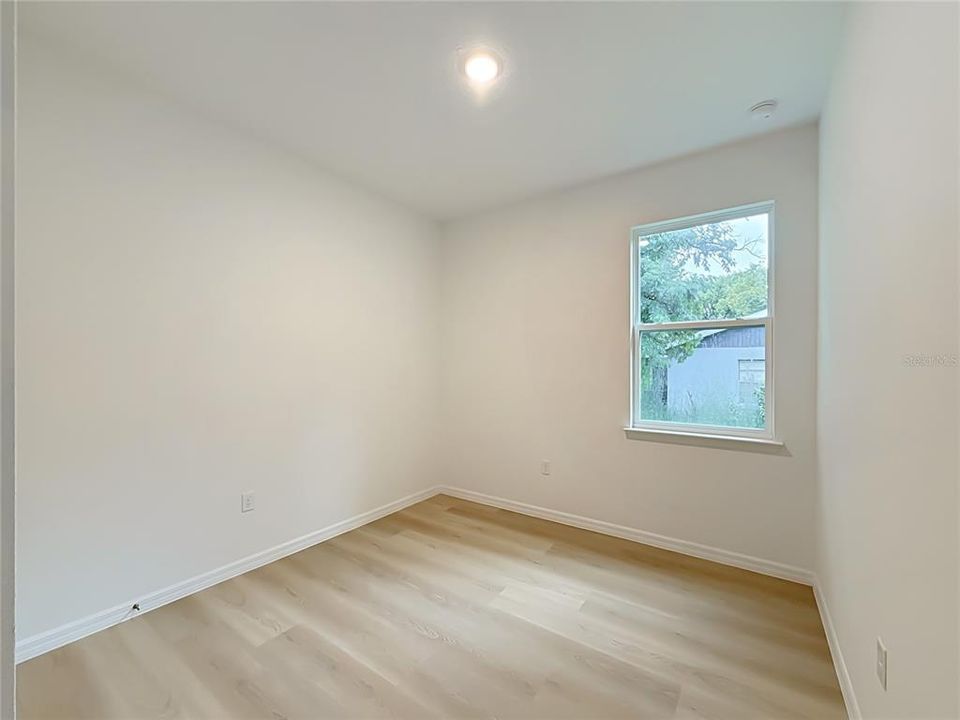 На продажу: $359,000 (3 спален, 2 ванн, 1702 Квадратных фут)