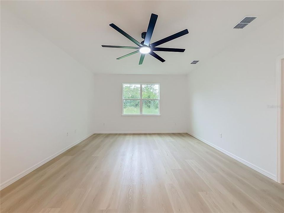 На продажу: $359,000 (3 спален, 2 ванн, 1702 Квадратных фут)