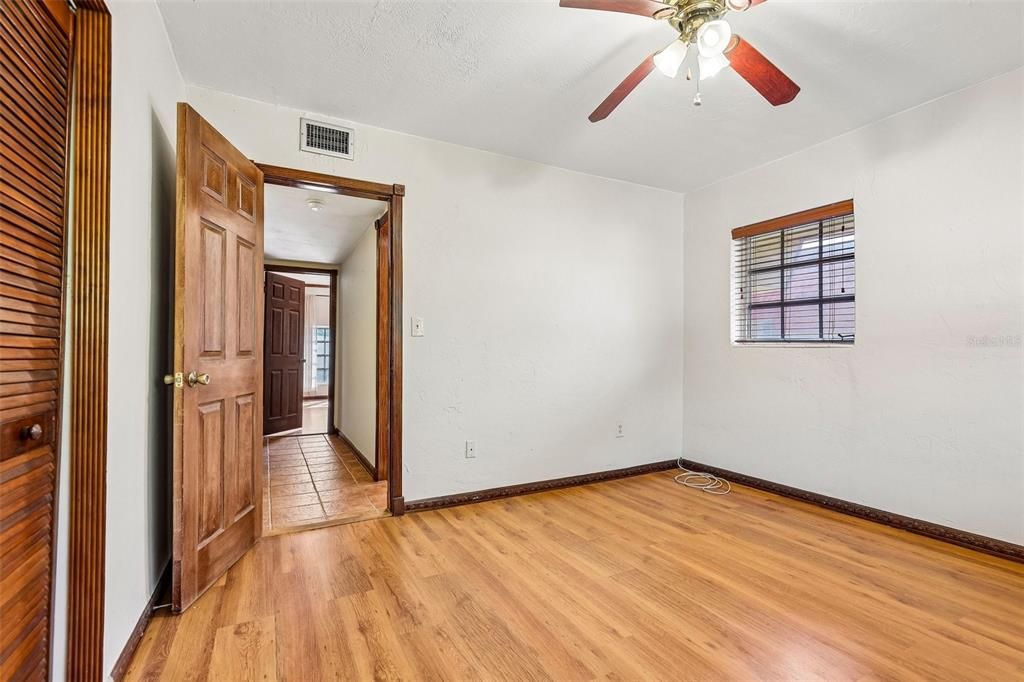 En Venta: $249,900 (2 camas, 2 baños, 1150 Pies cuadrados)