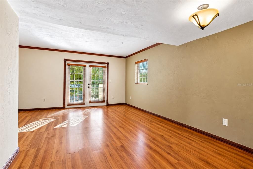 En Venta: $249,900 (2 camas, 2 baños, 1150 Pies cuadrados)