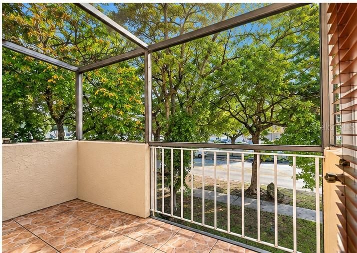 En Venta: $249,900 (2 camas, 2 baños, 1150 Pies cuadrados)