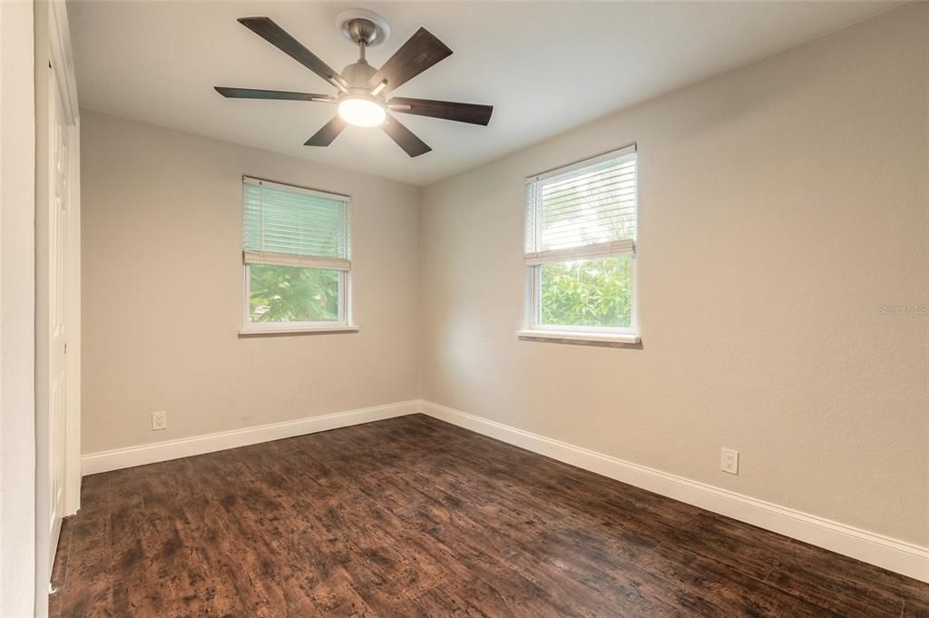 For Sale: $248,000 (3 beds, 1 baths, 1036 Square Feet)
