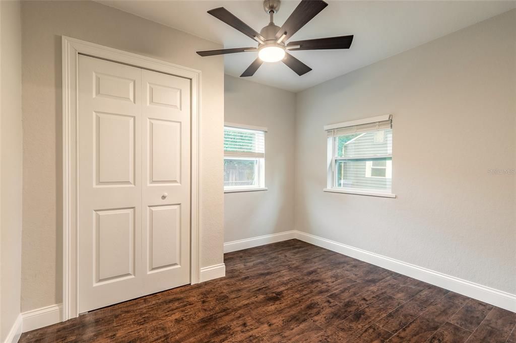 For Sale: $248,000 (3 beds, 1 baths, 1036 Square Feet)