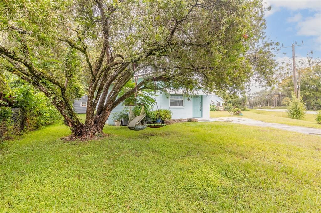 For Sale: $248,000 (3 beds, 1 baths, 1036 Square Feet)