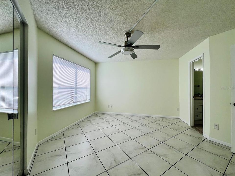 For Rent: $1,625 (2 beds, 2 baths, 820 Square Feet)