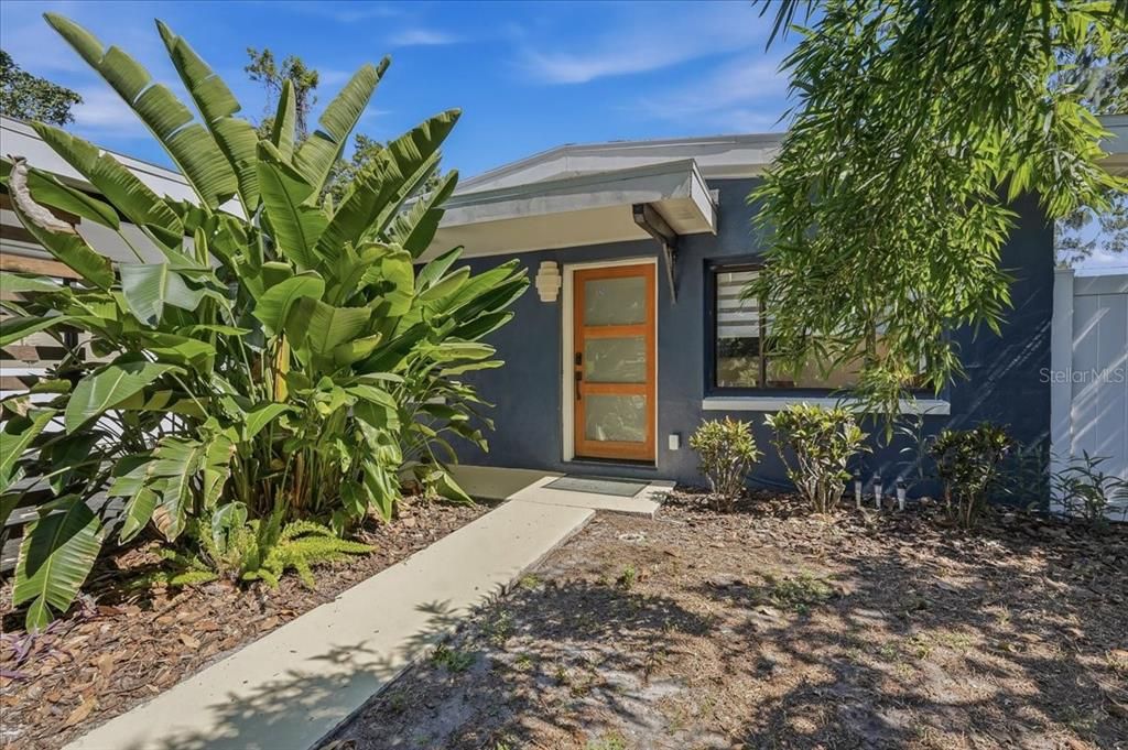 En Venta: $475,000 (3 camas, 2 baños, 922 Pies cuadrados)