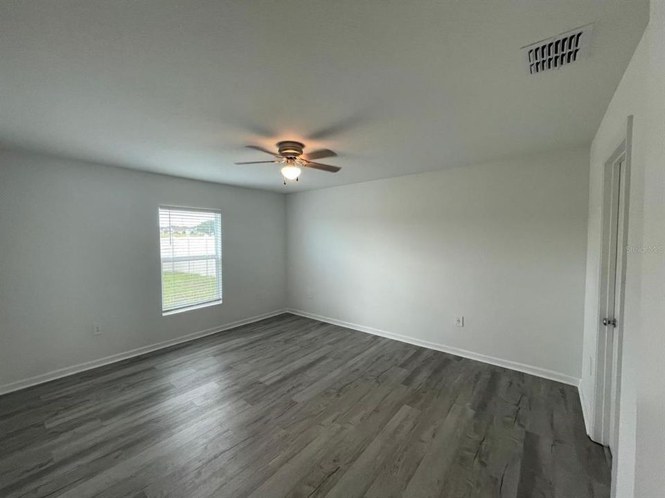 В аренду: $1,950 (3 спален, 2 ванн, 1487 Квадратных фут)