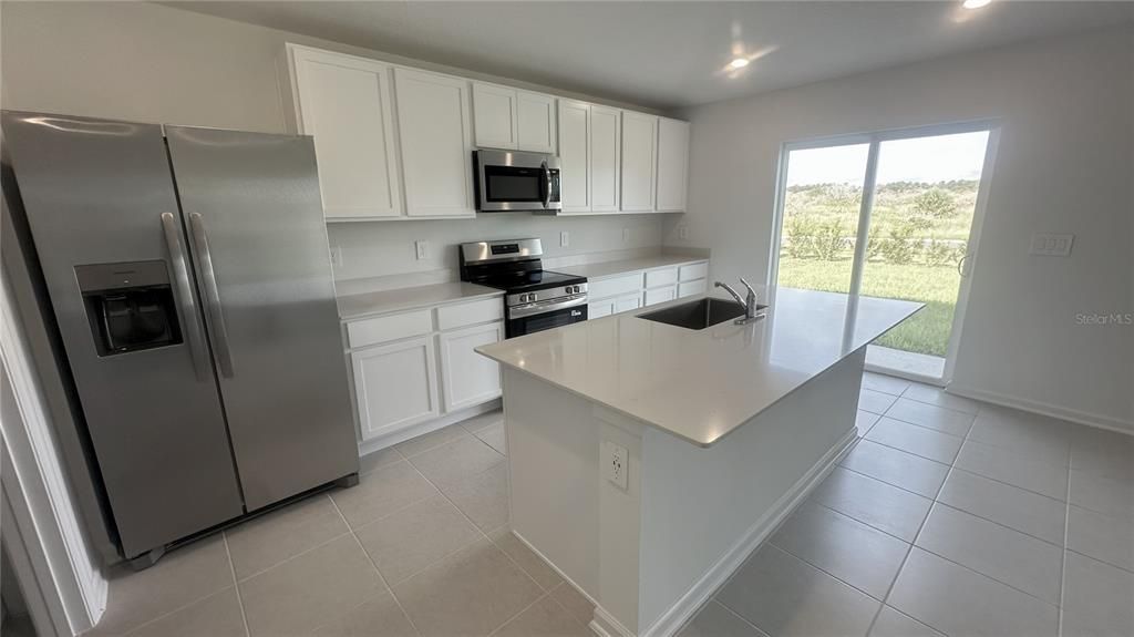 В аренду: $1,950 (3 спален, 2 ванн, 1487 Квадратных фут)