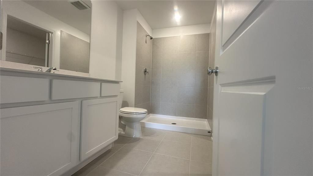 В аренду: $1,950 (3 спален, 2 ванн, 1487 Квадратных фут)