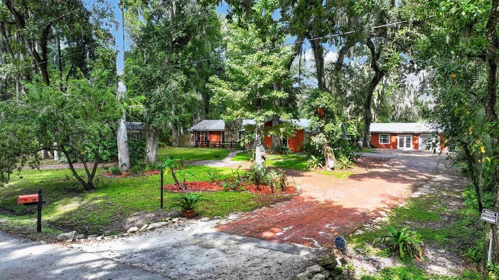На продажу: $599,500 (3 спален, 2 ванн, 2005 Квадратных фут)