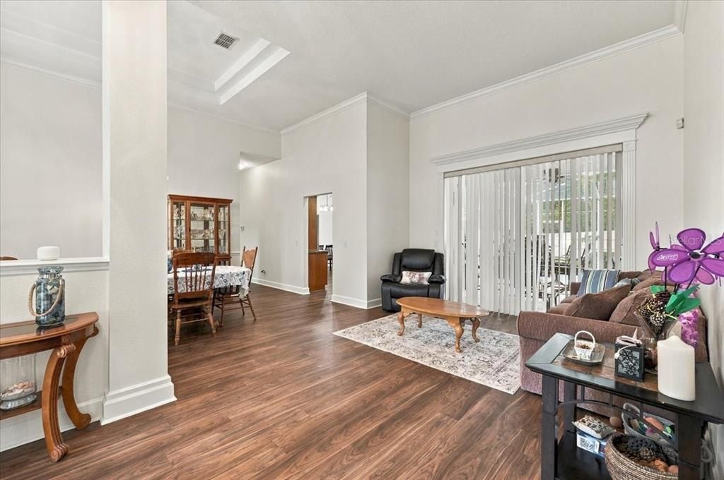 En Venta: $625,000 (4 camas, 3 baños, 2869 Pies cuadrados)