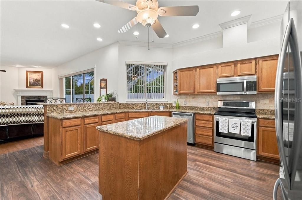 En Venta: $625,000 (4 camas, 3 baños, 2869 Pies cuadrados)