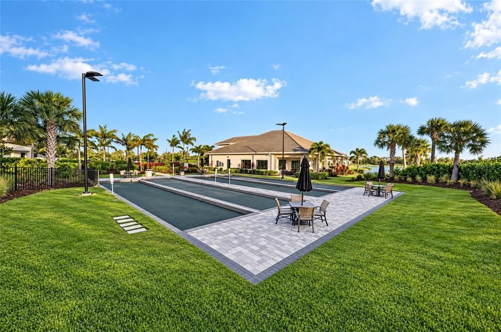 For Sale: $1,395,000 (4 beds, 3 baths, 3125 Square Feet)