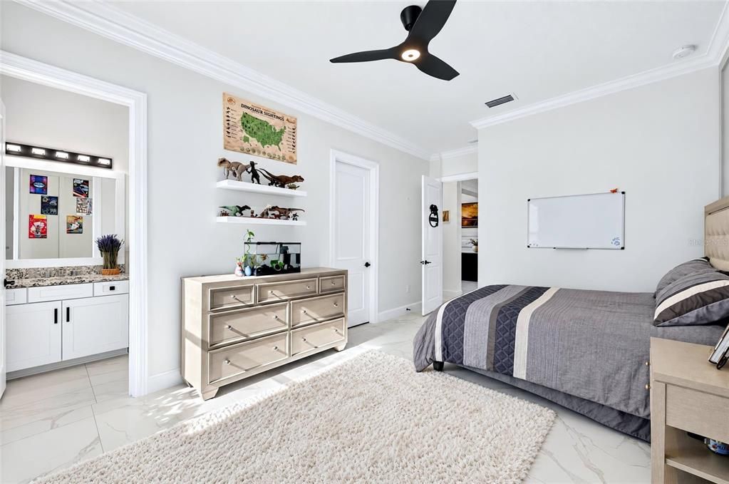 For Sale: $1,395,000 (4 beds, 3 baths, 3125 Square Feet)