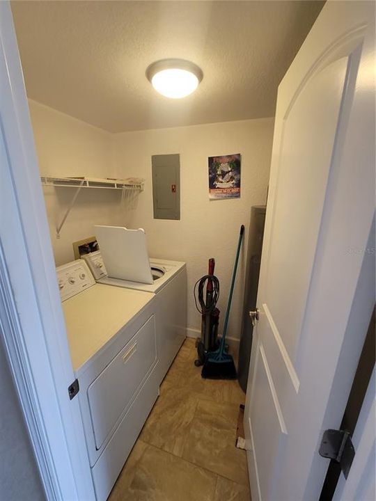En Venta: $339,900 (2 camas, 2 baños, 1456 Pies cuadrados)