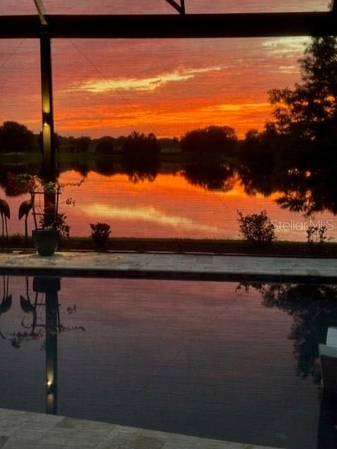 En Venta: $1,600,000 (3 camas, 2 baños, 2033 Pies cuadrados)