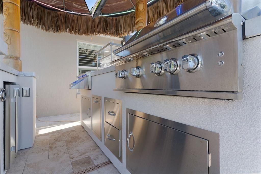 En Venta: $1,600,000 (3 camas, 2 baños, 2033 Pies cuadrados)