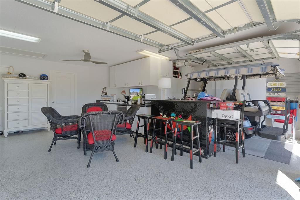 En Venta: $1,600,000 (3 camas, 2 baños, 2033 Pies cuadrados)