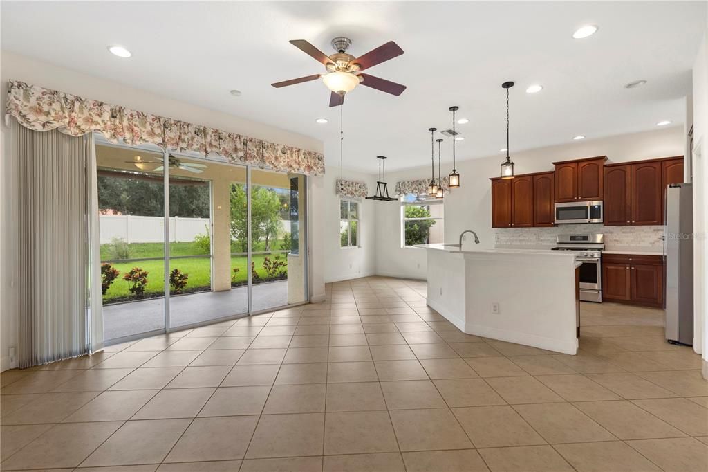 For Sale: $519,999 (3 beds, 2 baths, 2053 Square Feet)