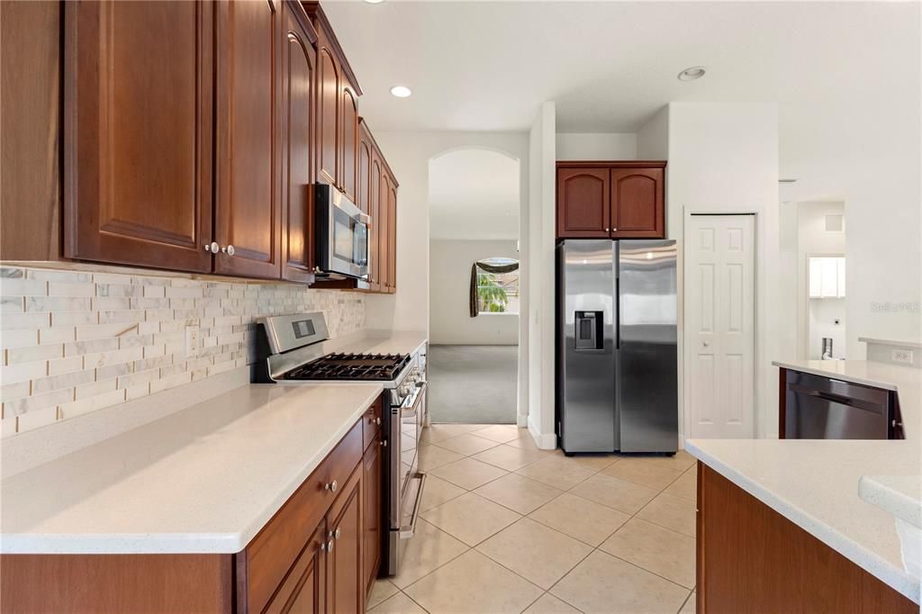 For Sale: $519,999 (3 beds, 2 baths, 2053 Square Feet)