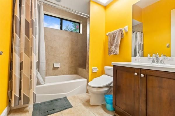 En Renta: $4,900 (4 camas, 3 baños, 3831 Pies cuadrados)