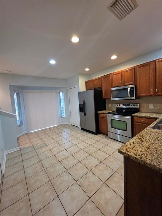 For Rent: $1,750 (2 beds, 2 baths, 1255 Square Feet)